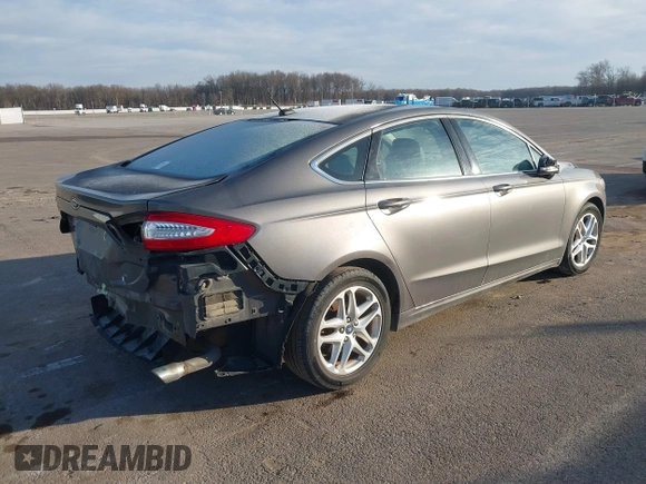 2013 Ford Fusion SE with VIN 3FA6P0HR5DR226068, listed as a IAAI auction lot 41532743 with 153,148 mi miles. Bid and sale history available at carsss.com. Image 4.