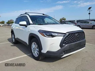 2024 Toyota Corolla Cross LE with VIN 7MUCAAAGXRV074263, listed as a Copart auction lot 66740105 with 8,663 mi miles and Clean title. Bid and sale history available at DreamBid. Image 1.