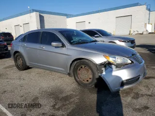 2013 Chrysler 200 LX with VIN 1C3CCBAB5DN642243, listed as a Copart auction lot 45364075 with 138,033 mi miles and Salvage Title. Bid and sale history available at DreamBid. Image 4.