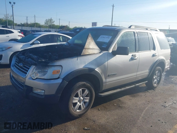 2007 Ford Explorer XLT with VIN 1FMEU63EX7UB73043, listed as a IAAI auction lot 41867150 with Not Provided miles. Bid and sale history available at carsss.com. Image 2.