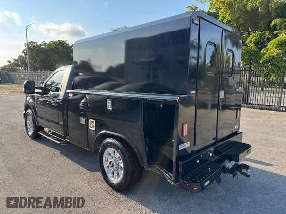 2020 Ford F-350 XL with VIN 1FDRF3A67LED30523, listed as a Copart auction lot 50744025 with 23,926 mi miles and Non repairable. Bid and sale history available at DreamBid. Image 2.