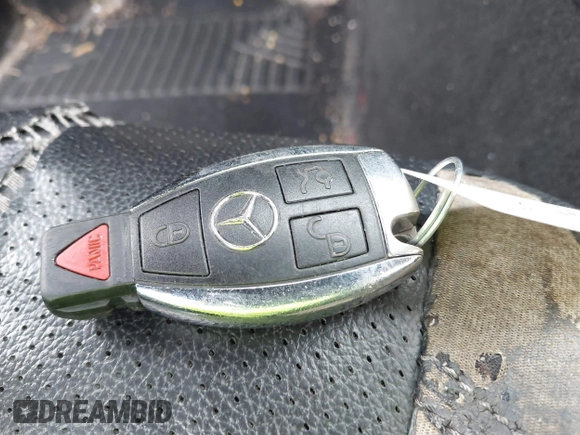 2015 Mercedes-Benz C 250 with VIN WDDGJ4HB8FG391252, listed as a IAAI auction lot 42428123 with 139,413 mi miles and . Bid and sale history available at DreamBid. Image 11.