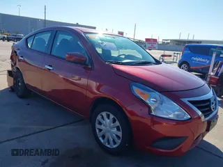 2019 Nissan Versa SV z VIN 3N1CN7AP6KL861338, wystawiony jako IAAI lot #41397927 z przebiegiem 94 586 mil mil oraz . Historia ofert i sprzedaży dostępna na DreamBid. Obrazek 1.
