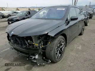 2025 BMW iX xDrive50 z VIN WB523CF06SCT06612, wystawiony jako Copart lot #47318365 z przebiegiem 2 297 mil mil oraz Szkoda całkowita • Salvage title. Historia ofert i sprzedaży dostępna na DreamBid. Obrazek 12.