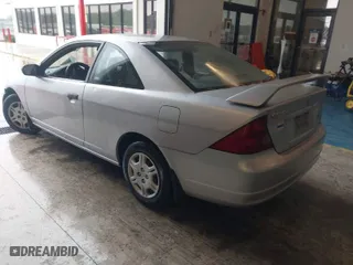 2001 Honda Civic LX with VIN 1HGEM21541L087029, listed as a IAAI auction lot 41972872 with 226,268 mi miles. Bid and sale history available at carsss.com. Image 3.