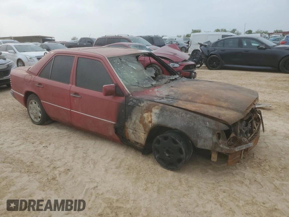 1993 Mercedes-Benz 300 with VIN WDBEA28E4PB866246, listed as a Copart auction lot 50923105 with Not Provided miles and Non Repairable. Bid and sale history available at DreamBid. Image 4.
