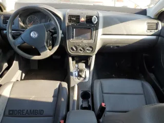 2006 Volkswagen Jetta 2.5L with VIN 3VWSG71K26M778607, listed as a Copart auction lot 88943105 with 143,066 mi miles and Salvage title. Bid and sale history available at DreamBid. Image 8.