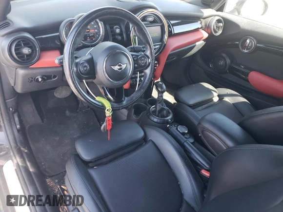 2016 MINI Convertible S z VIN WMWWG9C51G3C22038, wystawiony jako Copart lot #71986764 z przebiegiem 109 071 mil mil oraz Szkoda całkowita • Salvage title. Historia ofert i sprzedaży dostępna na DreamBid. Obrazek 8.