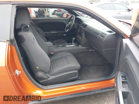 2011 Dodge Challenger z VIN 2B3CJ4DG9BH602419, wystawiony jako IAAI lot #40753257 z przebiegiem 124 282 mil mil oraz . Historia ofert i sprzedaży dostępna na DreamBid. Obrazek 5.
