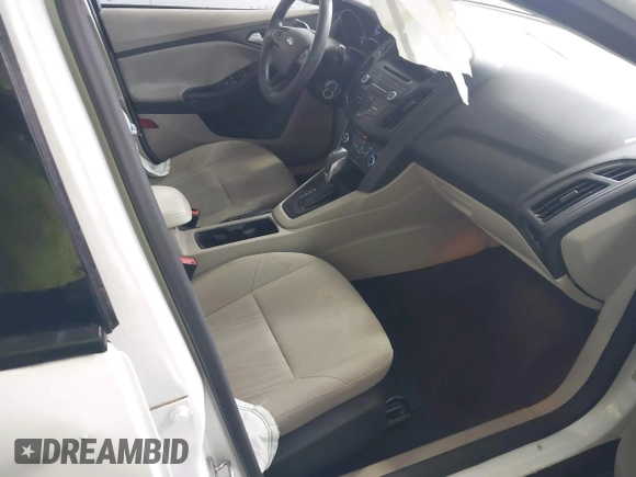 2016 Ford Focus SE с VIN 1FADP3F22GL211156, выставлен на аукционе IAAI как лот 42502613 с пробегом 121 224 миль миль и . История ставок и продаж доступна на DreamBid. Изображение 5.