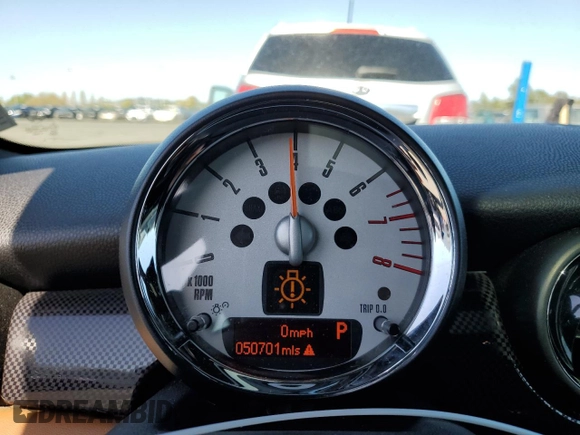 2013 MINI Hardtop S with VIN WMWSV3C5XDT396202, listed as a Copart auction lot 52175055 with 50,701 mi miles and Salvage Title. Bid and sale history available at DreamBid. Image 9.