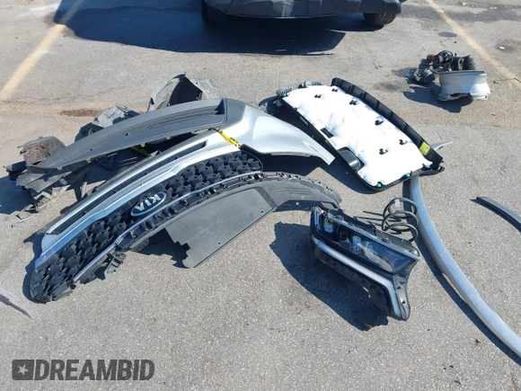 2021 Kia Sorento LX with VIN 5XYRG4LC2MG021724, listed as a IAAI auction lot 42548408 with 162,334 mi miles and . Bid and sale history available at DreamBid. Image 12.