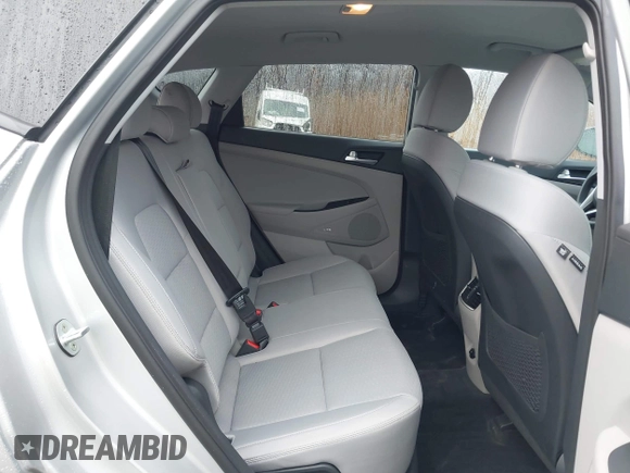 2019 Hyundai Tucson Ultimate with VIN KM8J3CAL7KU870101, listed as a IAAI auction lot 41084692 with 45,645 mi miles. Bid and sale history available at carsss.com. Image 8.