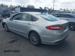 2014 Ford Fusion SE with VIN 3FA6P0HD0ER133772, listed as a IAAI auction lot 41800268 with 135,518 mi miles. Bid and sale history available at carsss.com. Image 3.