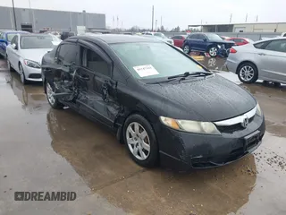2009 Honda Civic LX z VIN 2HGFA16569H368385, wystawiony jako IAAI lot #41547162 z przebiegiem 166 959 mil mil oraz . Historia ofert i sprzedaży dostępna na DreamBid. Obrazek 1.