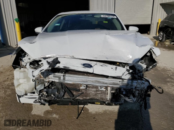 2017 Ford Fusion SE with VIN 3FA6P0H71HR355770, listed as a Copart auction lot 44199754 with 98,350 mi miles and Salvage title. Bid and sale history available at DreamBid. Image 5.