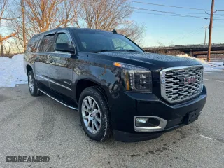2020 GMC Yukon XL Denali with VIN 1GKS2HKJXLR103826, listed as a Copart auction lot 43065575 with 152,174 mi miles and Clean Title. Bid and sale history available at carsss.com. Image 1.