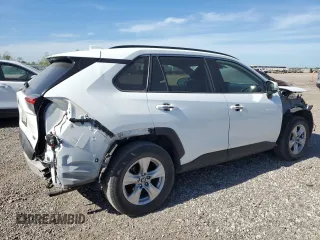 2021 Toyota RAV4 XLE with VIN JTMW1RFV2MJ022824, listed as a Copart auction lot 49426095 with 288,572 mi miles and Clean Title. Bid and sale history available at carsss.com. Image 3.