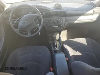 2004 Chrysler Sebring LX z VIN 1C3EL46X44N100916, wystawiony jako Copart lot #52976785 z przebiegiem 104 479 mil mil oraz Szkoda całkowita • Salvage title. Historia ofert i sprzedaży dostępna na DreamBid. Obrazek 8.