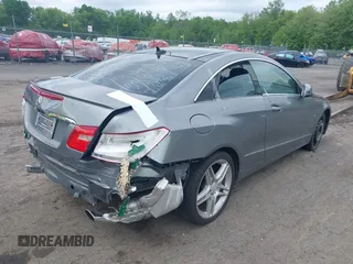 2012 Mercedes-Benz E 350 with VIN WDDKJ5KB4CF163470, listed as a IAAI auction lot 42298451 with 205,662 mi miles and . Bid and sale history available at DreamBid. Image 4.