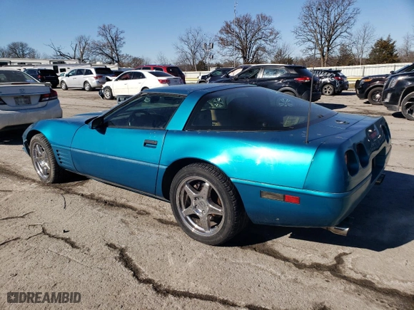 1992 Chevrolet Corvette with VIN 1G1YY23P7N5102219, listed as a Copart auction lot 88132865 with 123,338 mi miles and Salvage Title. Bid and sale history available at carsss.com. Image 2.