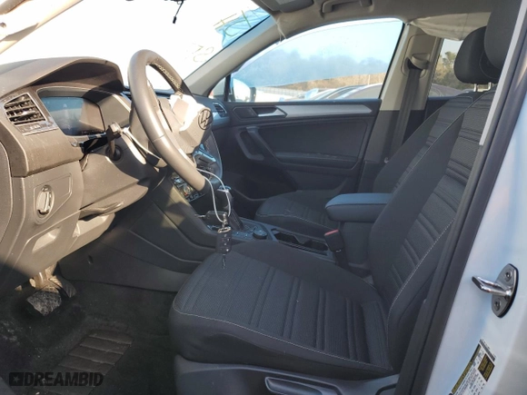 2024 Volkswagen Tiguan S with VIN 3VVFB7AX7RM046672, listed as a Copart auction lot 86002274 with 15,211 mi miles and Salvage Title. Bid and sale history available at carsss.com. Image 7.