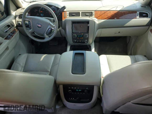2013 GMC Yukon SLT with VIN 1GKS2CE04DR339542, listed as a Copart auction lot 48569335 with 211,132 mi miles and Salvage Title. Bid and sale history available at carsss.com. Image 8.