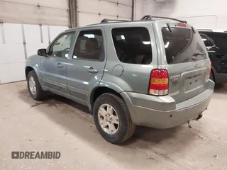 2006 Ford Escape Limited with VIN 1FMYU94196KA85427, listed as a IAAI auction lot 42289829 with 148,457 mi miles and . Bid and sale history available at DreamBid. Image 3.