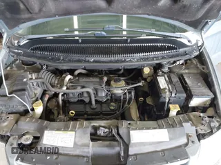 2006 Chrysler Town & Country LWB Touring with VIN 2A4GP54L66R887821, listed as a IAAI auction lot 41578005 with 133,082 mi miles. Bid and sale history available at carsss.com. Image 10.
