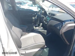 2022 Nissan Rogue Sport SV with VIN JN1BJ1BW0NW487477, listed as a IAAI auction lot 42075815 with 37,362 mi miles. Bid and sale history available at carsss.com. Image 5.