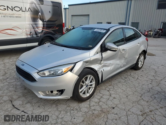 2015 Ford Focus SE with VIN 1FADP3F2XFL295838, listed as a Copart auction lot 50326535 with 189,957 mi miles and Salvage Title. Bid and sale history available at carsss.com. Image 1.