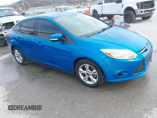 2014 Ford Focus SE with VIN 1FADP3F29EL374822, listed as a IAAI auction lot 41822631 with 221,719 mi miles. Bid and sale history available at carsss.com. Image 1.
