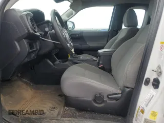 2018 Toyota Tacoma SR z VIN 5TFRX5GN4JX109409, wystawiony jako Copart lot #56705025 z przebiegiem 155 096 mil mil oraz Czysty tytuł • Clean title. Historia ofert i sprzedaży dostępna na DreamBid. Obrazek 7.
