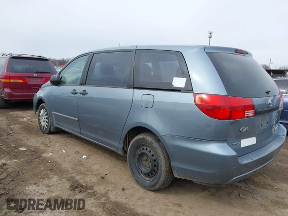 2004 Toyota Sienna with VIN 5TDZA29C44S036628, listed as a IAAI auction lot 41691034 with 389,982 mi miles and . Bid and sale history available at DreamBid. Image 3.