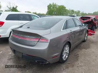 2016 Lincoln MKZ with VIN 3LN6L2G91GR614983, listed as a IAAI auction lot 42345061 with 35,977 mi miles and . Bid and sale history available at DreamBid. Image 4.