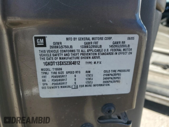 2005 GMC Envoy SLE z VIN 1GKDT13SX52364812, wystawiony jako Copart lot #46224955 z przebiegiem 183 441 mil mil oraz Szkoda całkowita • Salvage title. Historia ofert i sprzedaży dostępna na DreamBid. Obrazek 16.