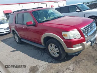 2010 Ford Explorer Eddie Bauer with VIN 1FMEU6EE4AUA85772, listed as a IAAI auction lot 42202728 with 101,999 mi miles. Bid and sale history available at carsss.com. Image 1.