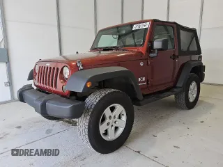 2008 Jeep Wrangler X z VIN 1J4FA24118L515776, wystawiony jako Copart lot #55070025 z przebiegiem 248 637 mil mil oraz Czysty tytuł • Clean title. Historia ofert i sprzedaży dostępna na DreamBid. Obrazek 1.
