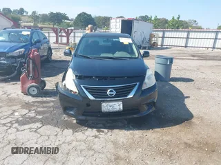 2014 Nissan Versa SV with VIN 3N1CN7AP2EL836604, listed as a IAAI auction lot 40574887 with 105,057 mi miles. Bid and sale history available at carsss.com. Image 12.