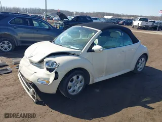 2003 Volkswagen New Beetle Convertible GLS with VIN 3VWCK21Y53M330027, listed as a IAAI auction lot 41793846 with 1 mi miles. Bid and sale history available at carsss.com. Image 17.
