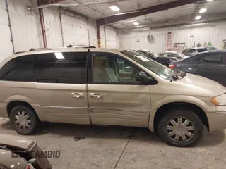 2006 Chrysler Town & Country LWB Limited with VIN 2A8GP64L26R640347, listed as a IAAI auction lot 41353419 with 160,220 mi miles. Bid and sale history available at carsss.com. Image 13.