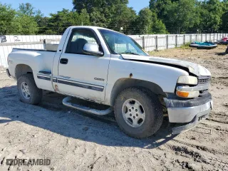 2002 Chevrolet Silverado 1500 LS with VIN 1GCEK14VX2Z209515, listed as a Copart auction lot 56230974 with 321,763 mi miles and Salvage Title. Bid and sale history available at carsss.com. Image 4.
