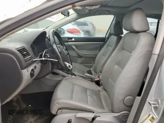 2008 Volkswagen Jetta SE z VIN 3VWRM71K98M063043, wystawiony jako Copart lot #50171755 z przebiegiem 151 740 mil mil oraz Szkoda całkowita • Salvage title. Historia ofert i sprzedaży dostępna na DreamBid. Obrazek 7.