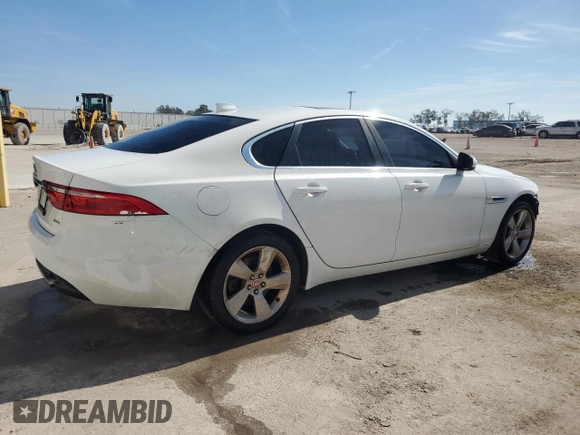 2018 Jaguar XF 25t with VIN SAJBR4FX1JCY61635, listed as a Copart auction lot 42906215 with 68,144 mi miles and Salvage Title. Bid and sale history available at DreamBid. Image 3.