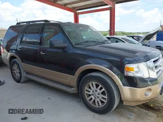 2012 Ford Expedition XLT с VIN 1FMJU1H53CEF35048, выставлен на аукционе IAAI как лот 42306617 с пробегом 242 990 миль миль и . История ставок и продаж доступна на DreamBid. Изображение 13.