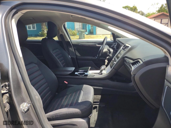 2013 Ford Fusion SE with VIN 3FA6P0H75DR295311, listed as a Copart auction lot 51365385 with 131,975 mi miles and Clean Title. Bid and sale history available at carsss.com. Image 5.