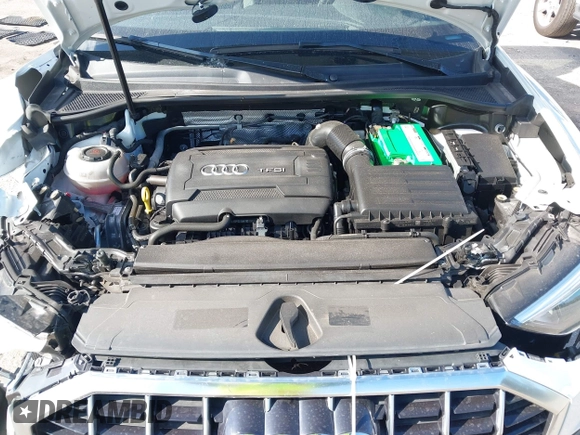 2019 Audi Q3 S line Premium with VIN WA1DECF32K1084030, listed as a IAAI auction lot 42528662 with 34,498 mi miles and . Bid and sale history available at DreamBid. Image 10.