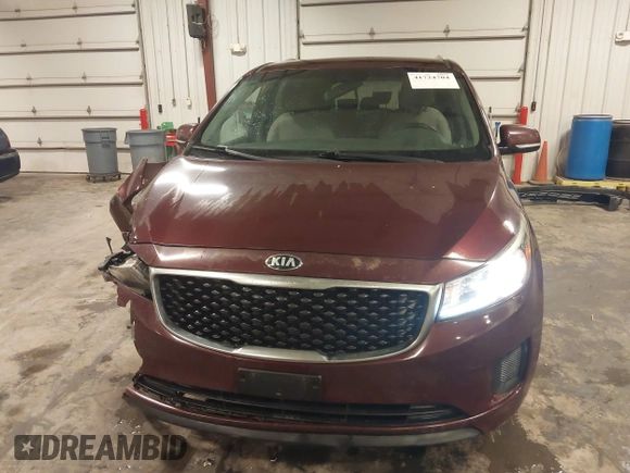 2016 Kia Sedona LX with VIN KNDMB5C12G6182286, listed as a IAAI auction lot 41724704 with 149,482 mi miles. Bid and sale history available at carsss.com. Image 6.