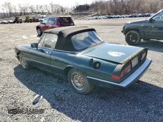 1983 Alfa Romeo Spider Veloce z VIN ZARBA541XD1016802, wystawiony jako Copart lot #51383595 z przebiegiem 127 904 mil mil oraz Czysty tytuł • Clean title. Historia ofert i sprzedaży dostępna na DreamBid. Obrazek 2.