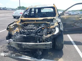 2017 Ford Explorer XLT с VIN 1FM5K7D82HGB79164, выставлен на аукционе IAAI как лот 42482756 с пробегом Не указан миль и . История ставок и продаж доступна на DreamBid. Изображение 6.